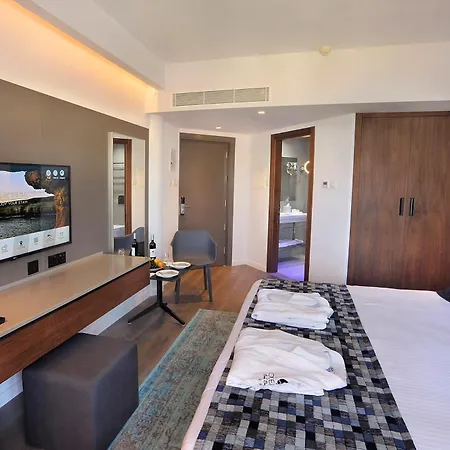 Okeanos Boutique 酒店 4*