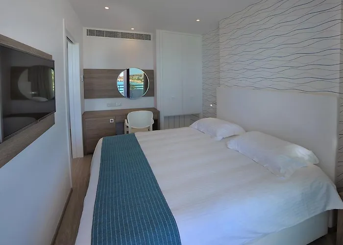 Okeanos Boutique Hotell 4*