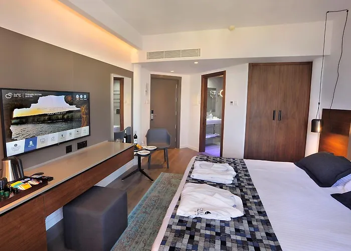 Okeanos Boutique Hotel 4*